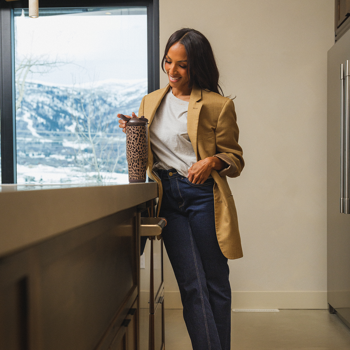 brown-leopard-32oz-946ml-o7 Ease32-BrownLeopard-WPI-9.png
