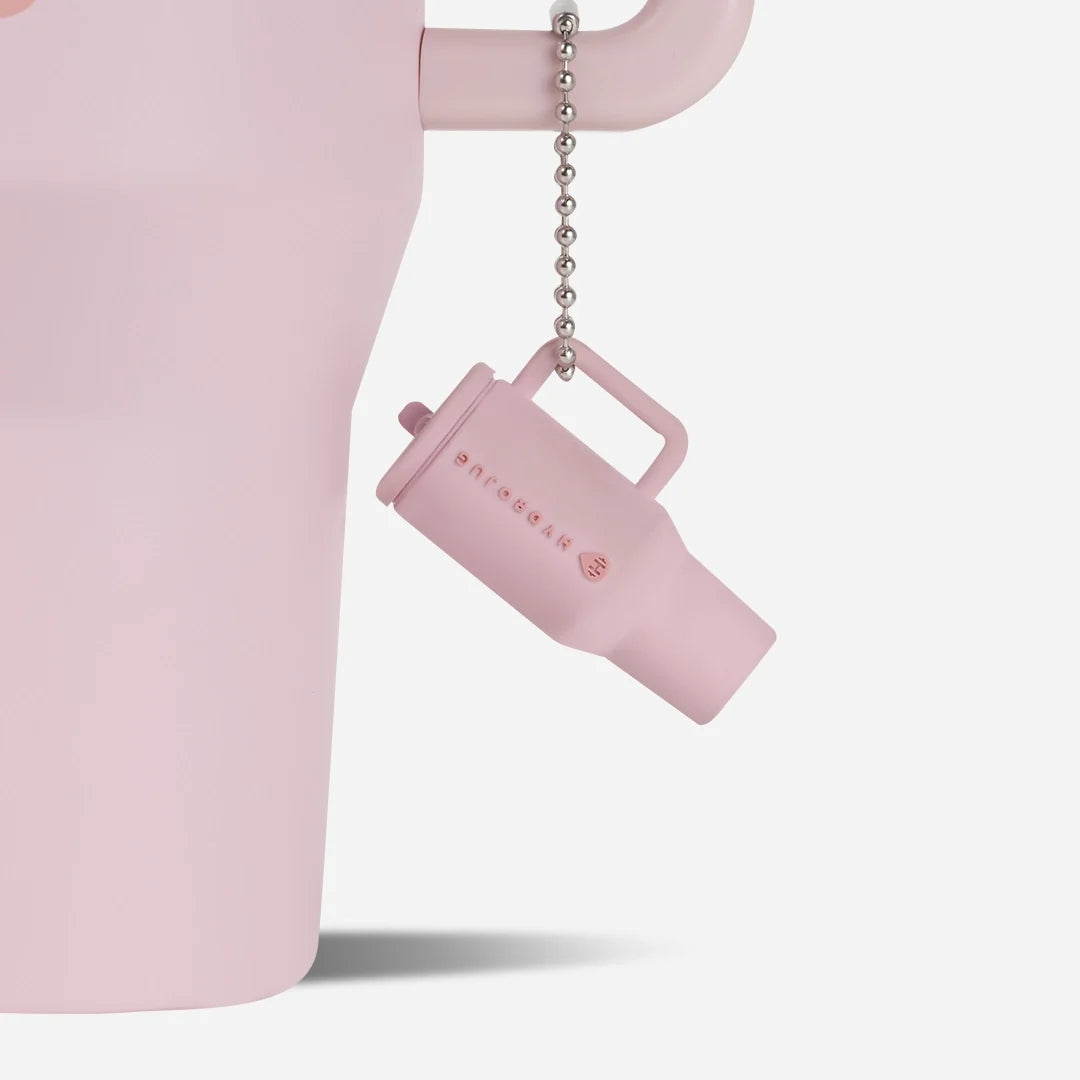 traveler-keychain-b9 Web-TravelerKeychainPhotos-PinkSand2.webp